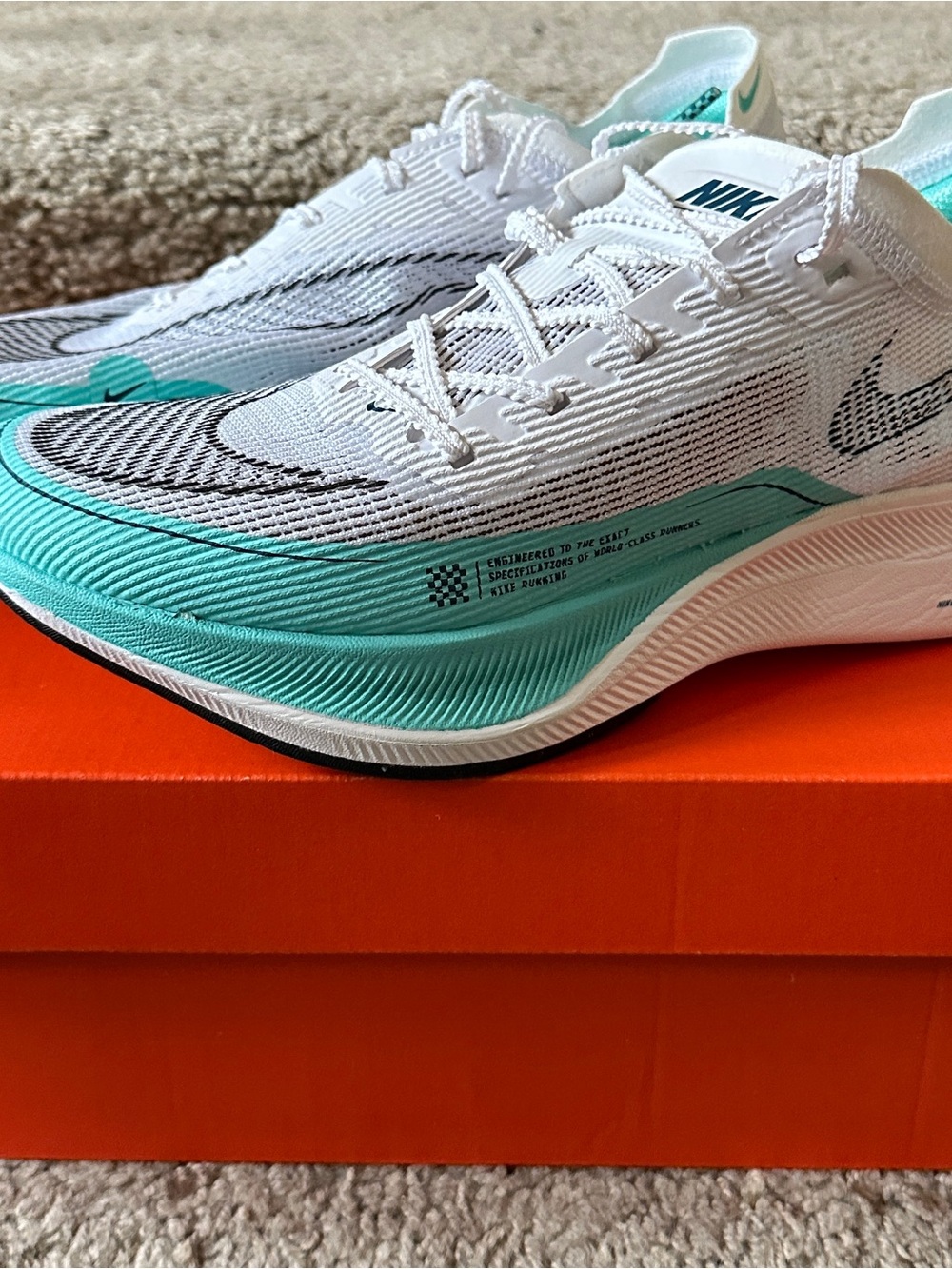 NEW Nike ZoomX Vaporfly Next 2 Size 8 US Running Shoes Women’s White Turquoise